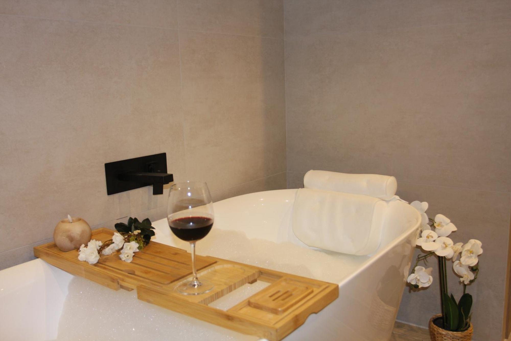 Apartamentos La Herradura Toneles Харо Екстериор снимка